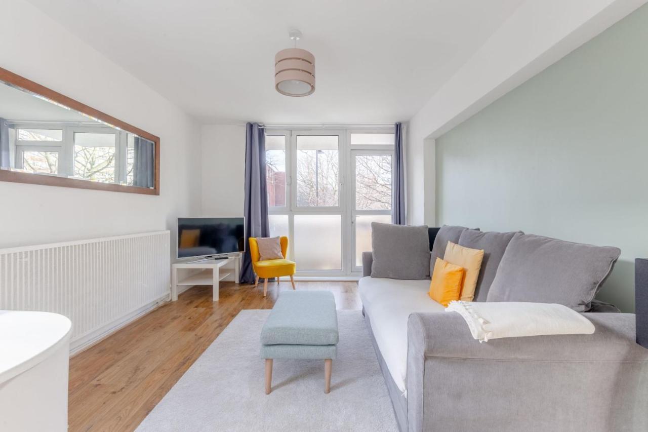 Cosy 1 Bedroom Flat Near Old Street ลอนดอน ภายนอก รูปภาพ