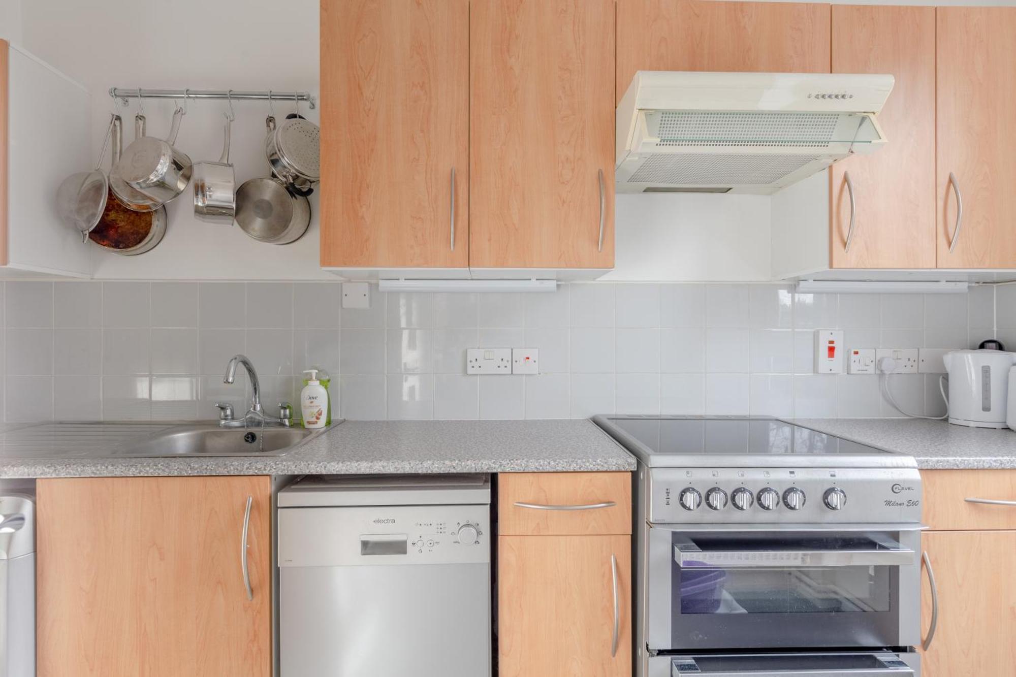 Cosy 1 Bedroom Flat Near Old Street ลอนดอน ภายนอก รูปภาพ