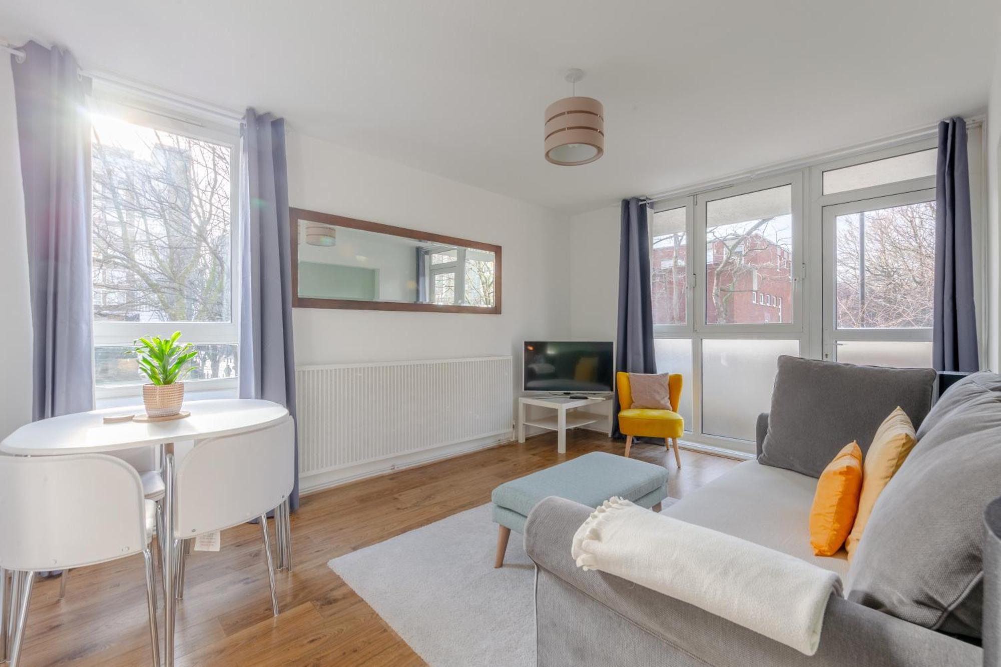 Cosy 1 Bedroom Flat Near Old Street ลอนดอน ภายนอก รูปภาพ