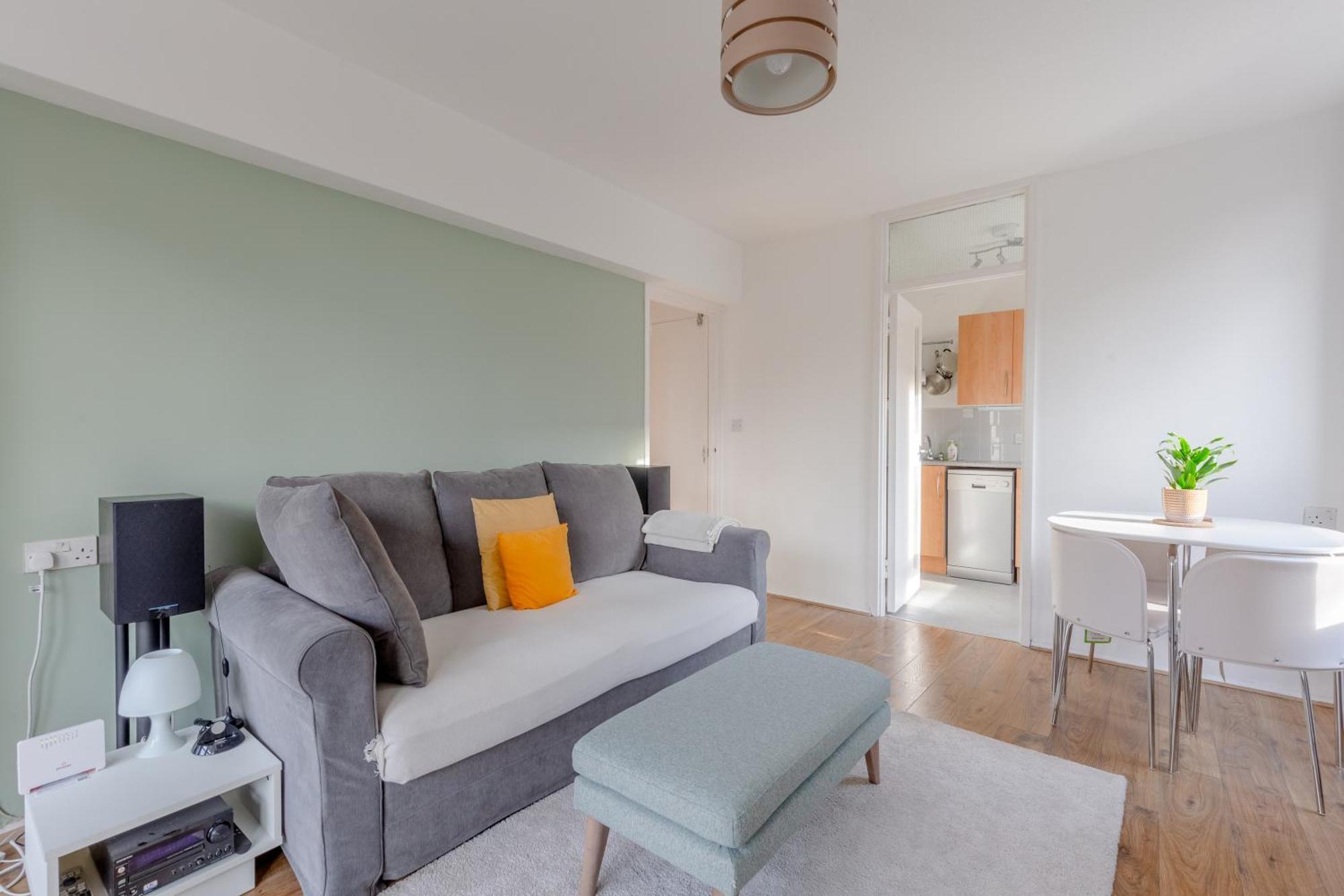Cosy 1 Bedroom Flat Near Old Street ลอนดอน ภายนอก รูปภาพ